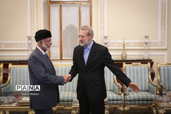 دیدار وزیر امورخارجه عمان با علی لاریجانی