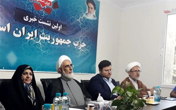 منتجب‌نیا: در حزب جمهوریت ساختار شکنی را قبول نداریم