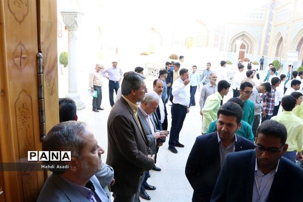 زیارت دسته جمعی دانش‌آموزان قرآنی سراسر کشور در حرم مطهر رضوی
