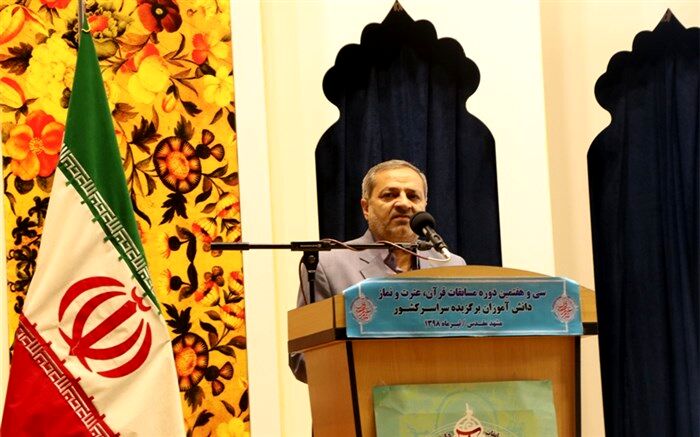 لزوم مشارکت و هم افزایی همه دستگاه ها در جهت توسعه و ترویج فرهنگ قرآن، عترت و نماز