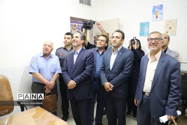 افتتاحیه دبیرخانه دائمی ترویج کتابخوانی در شیراز
