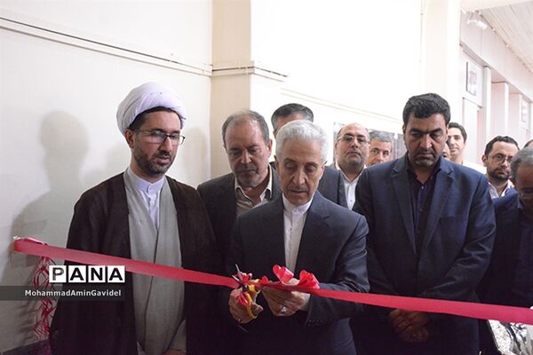افتتاح ساختمان مرکزی حراست وآشپزخانه صنعتی دانشگاه با حضور وزیر علوم