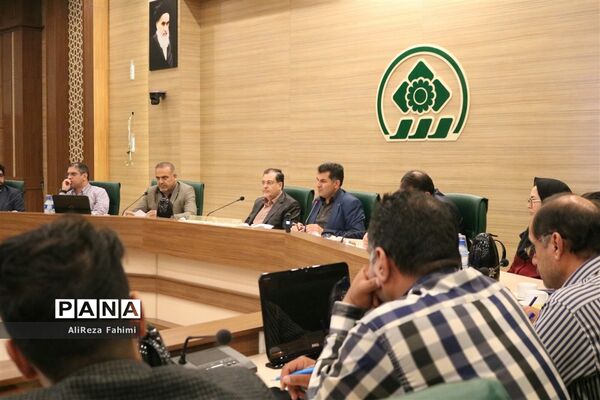 نشست خبری هیات رئیسه شورای اسلامی شهر شیراز