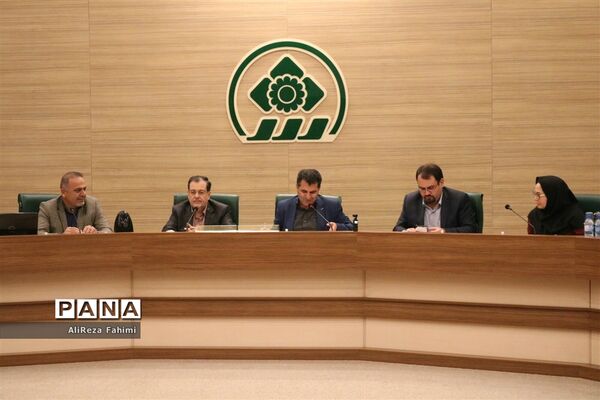 نشست خبری هیات رئیسه شورای اسلامی شهر شیراز