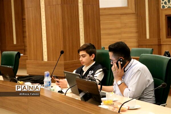 نشست خبری هیات رئیسه شورای اسلامی شهر شیراز