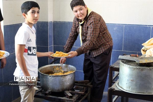 اردوی دانش‌آموزان پیشتاز پسر شهرستان گرمسار