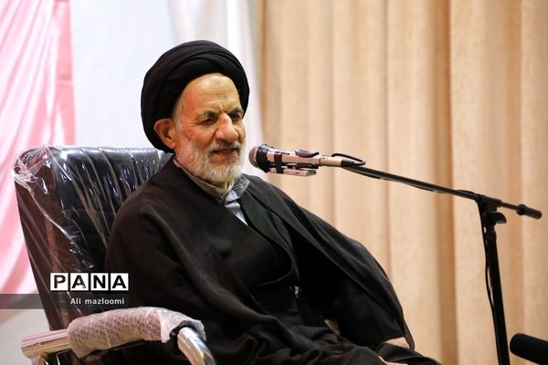 مراسم اختتامیه دوره مکالمه زبان عربی طلاب حوزه علمیه رضویه بیرجند