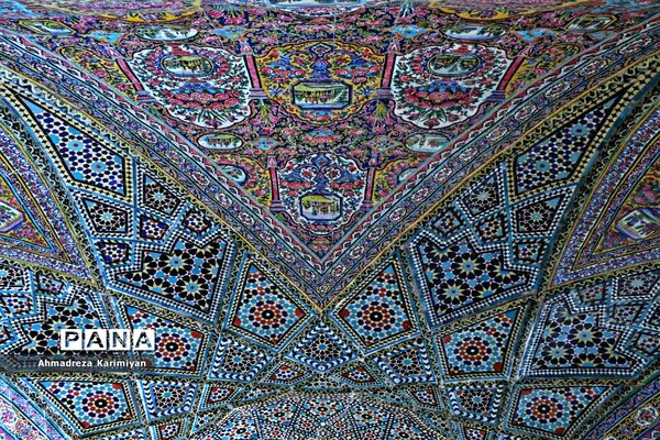 نصیرالملک؛ مسجدی از نور و رنگ