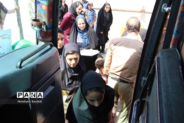 اعزام  دختران پیشتاز به نهمین اردوی ملی