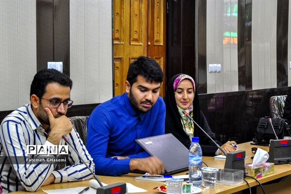 نشست خبری نماینده مردم شهرستان‌های لامرد و مُهردر مجلس شورای اسلامی با اصحاب رسانه