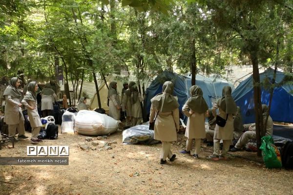 استقرار دانش‌آموزان پیشتاز اردوی ملی دختران در اردوگاه باهنر