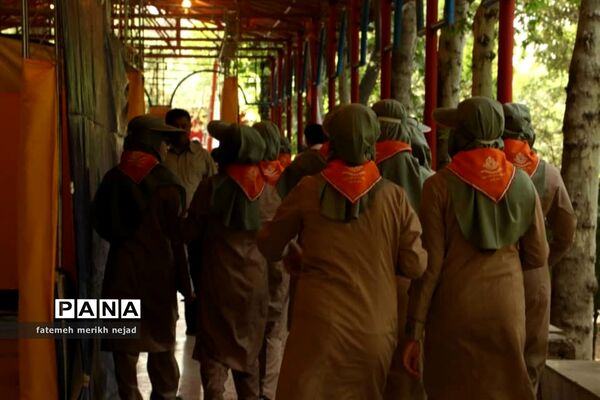 استقرار دانش‌آموزان پیشتاز اردوی ملی دختران در اردوگاه باهنر