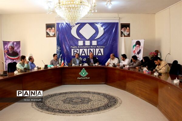 حضور مدیر کل آموزش و پرورش آذربایجان غربی در دفتر خبرگزاری پانا به مناسبت  روز خبرنگار