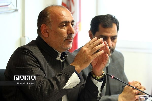 جلسه هماهنگی سی و هفتمین جشنواره فرهنگی هنری دانش‌آموزان