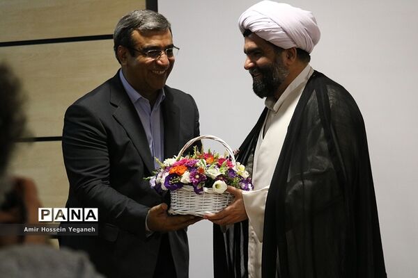 مراسم بزرگداشت روز خبرنگار در کیش