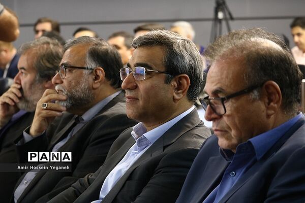 مراسم بزرگداشت روز خبرنگار در کیش