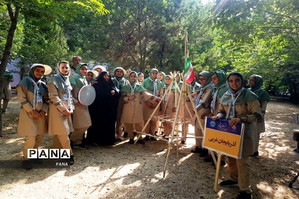 حضور پیشتازان دختر سازمان دانش آموزی آذربایجان غربی دراردوی ملی