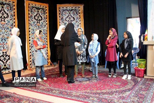 اختتامیه کلاس‌های تابستانه دختران در کانون شهید مطهری