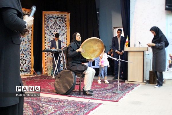 اختتامیه کلاس‌های تابستانه دختران در کانون شهید مطهری