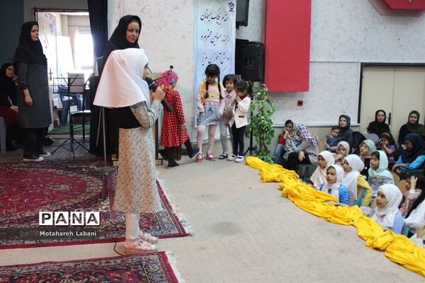 اختتامیه کلاس‌های تابستانه دختران در کانون شهید مطهری