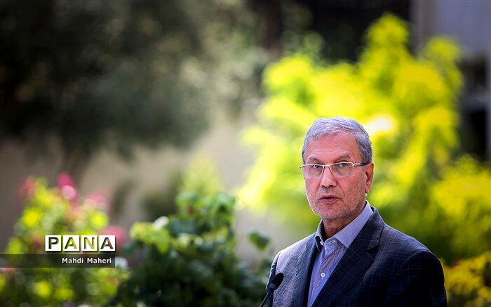 ربیعی: ‏رفع توقیف نفتکش گریس ١ ثمره کوتاه نیامدن از حقوق ملت است