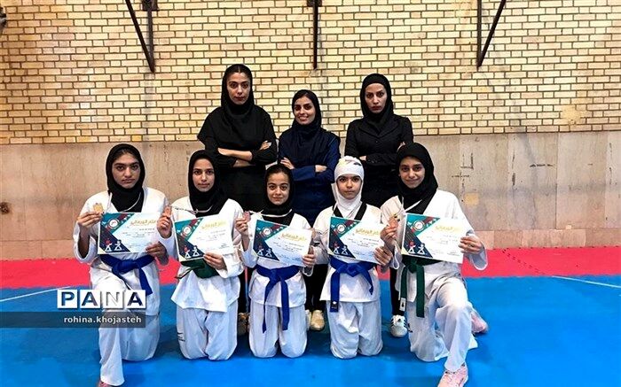 کسب مدال طلا و برنز توسط بانوان تکواندوکارشهرستان  خنج