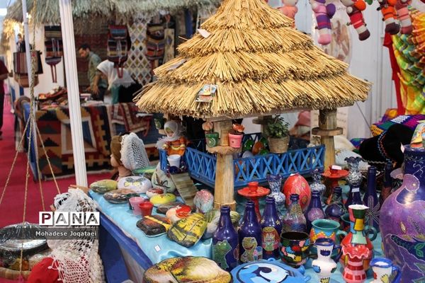 چهارمین نمایشگاه توانمندی‌های روستاییان و عشایر کشور