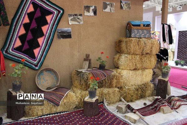 چهارمین نمایشگاه توانمندی‌های روستاییان و عشایر کشور