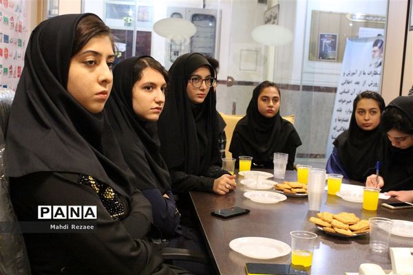 مراسم تجلیل از دانش‌آموز خبرنگاران منتخب خبرگزاری پانا البرز