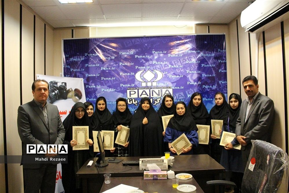 مراسم تجلیل از دانش‌آموز خبرنگاران منتخب خبرگزاری پانا البرز