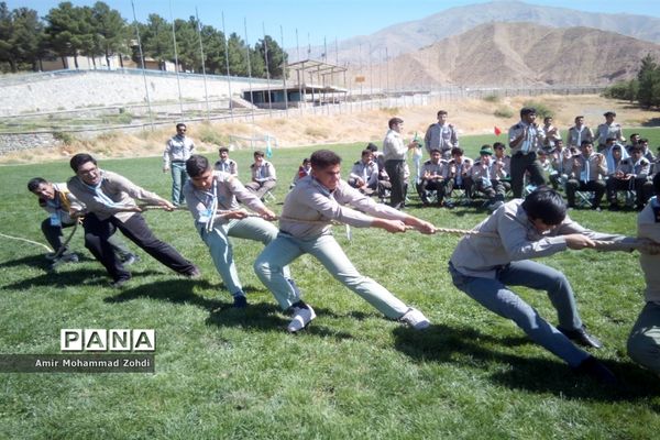 حضور پیشتازان پسر استان همدان در اردو ملی نیشابور