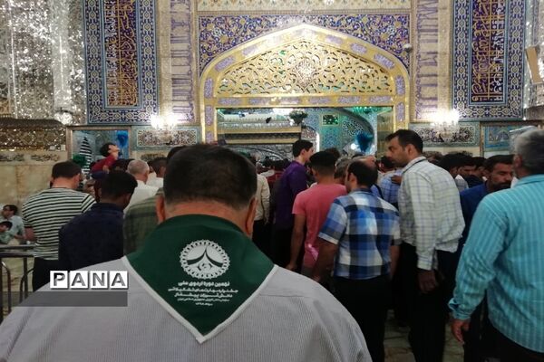 حضور دانش‌آموزان پیشتاز پسر سراسر کشور در حرم مطهر رضوی