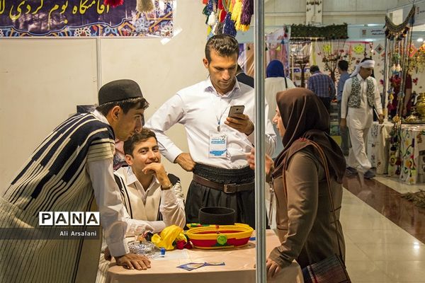 دومین جشنواره ملی گردشگری و صنایع دستی در ارومیه