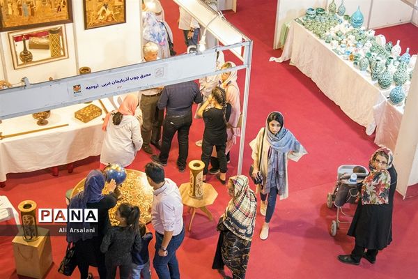 دومین جشنواره ملی گردشگری و صنایع دستی در ارومیه