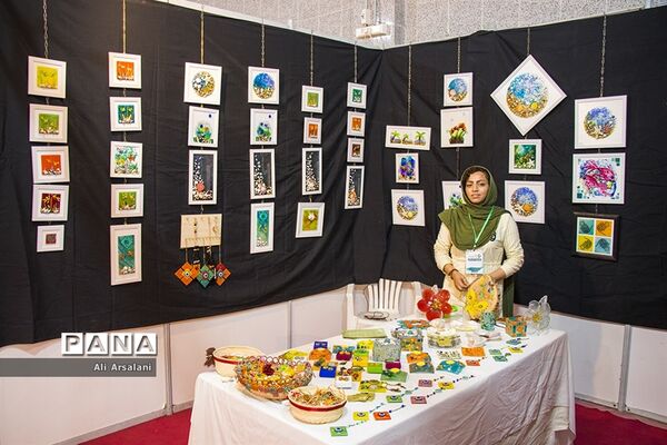 دومین جشنواره ملی گردشگری و صنایع دستی در ارومیه-۲