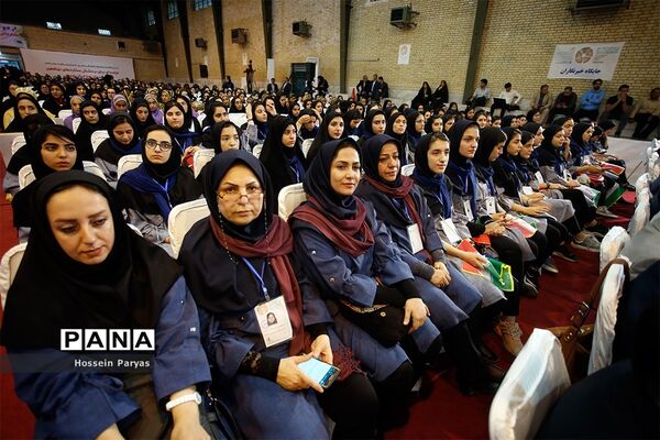 مراسم افتتاحیه سی و هفتمین جشنواره فرهنگی هنری دانش آموزان دختر کشور