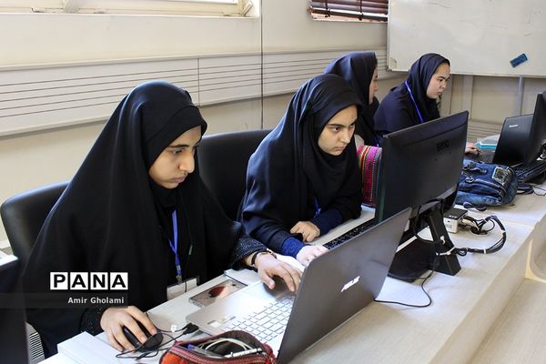 اولین روز از رقابت‌های سی و هفتمین جشنواره فرهنگی و هنری دختران سراسر کشور