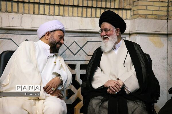 مراسم عمامه‌گذاری 280 طلبه خراسان