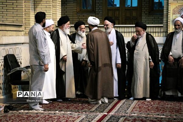 مراسم عمامه‌گذاری 280 طلبه خراسان