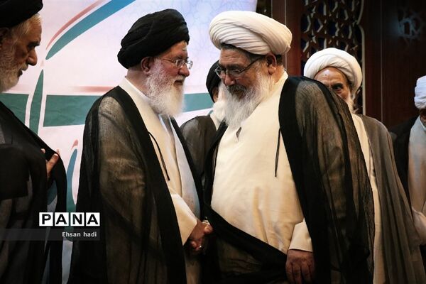 مراسم عمامه‌گذاری 280 طلبه خراسان