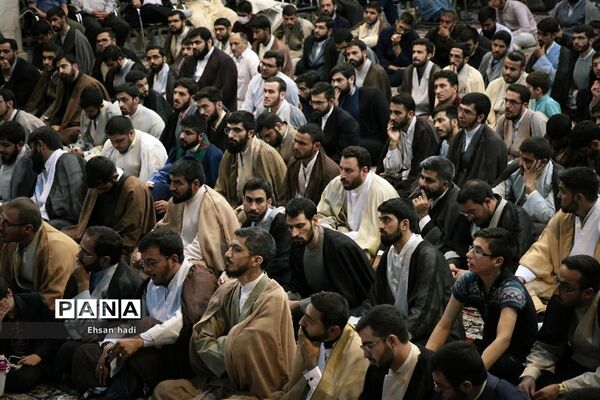 مراسم عمامه‌گذاری 280 طلبه خراسان
