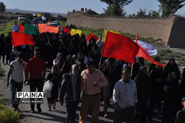 حرکت کاروان شادی غدیر در شهرستان خوسف
