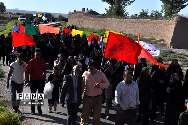 حرکت کاروان شادی غدیر در شهرستان خوسف