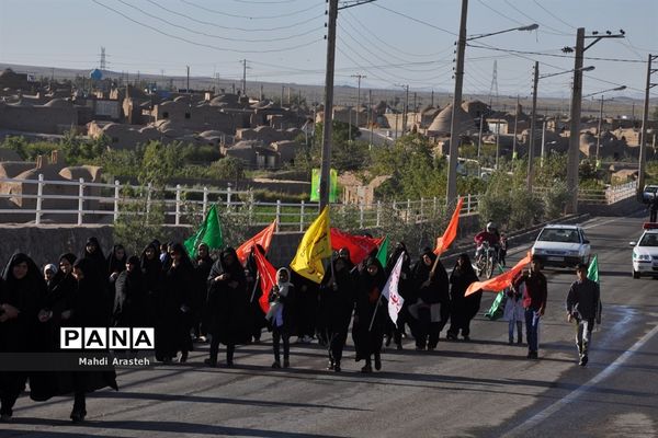 حرکت کاروان شادی غدیر در شهرستان خوسف