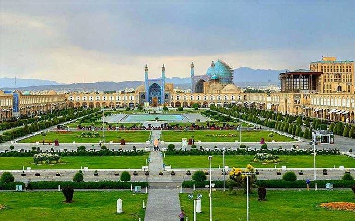 میدان نقش جهان میزبان بیش از 400 عنوان بازی