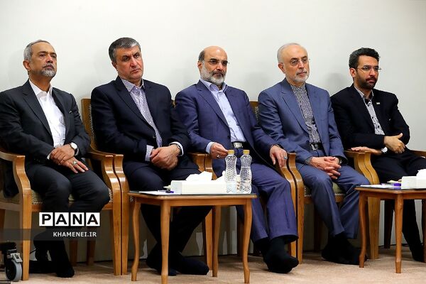 دیدار رئیس‌جمهوری و اعضای هیئت دولت با رهبر معظم انقلاب