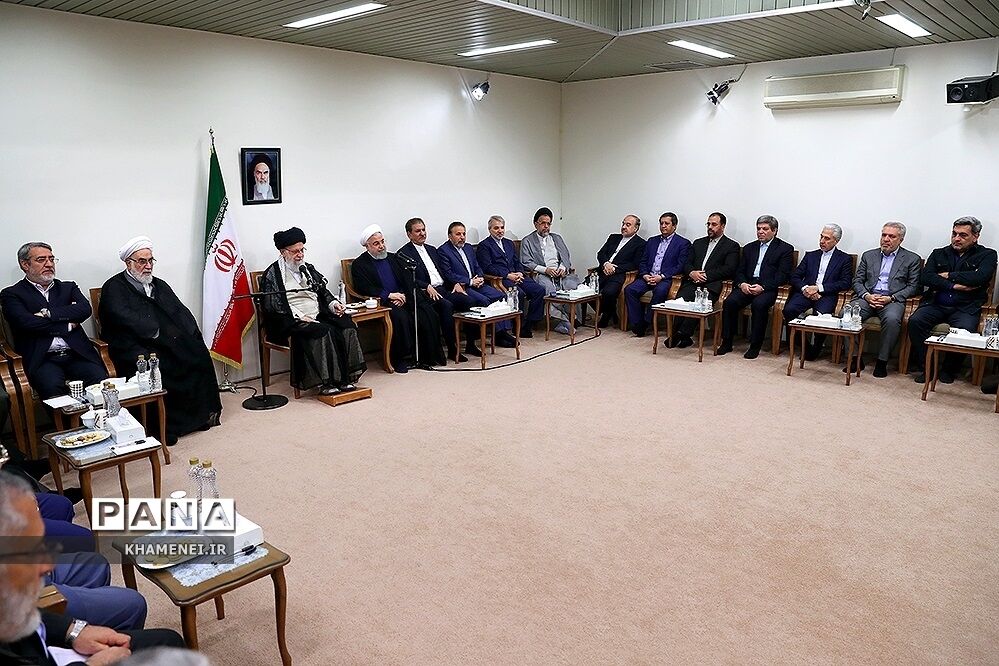دیدار رئیس‌جمهوری و اعضای هیئت دولت با رهبر معظم انقلاب