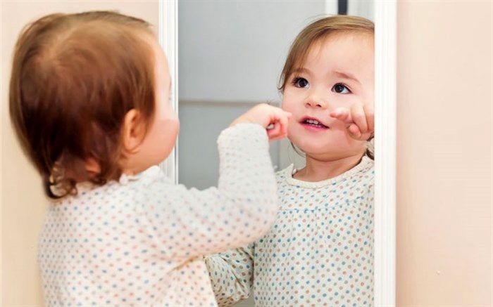 اولین کلمه‌هایی که بچه‌ها به زبان می‌آورند، چه معنایی دارند؟