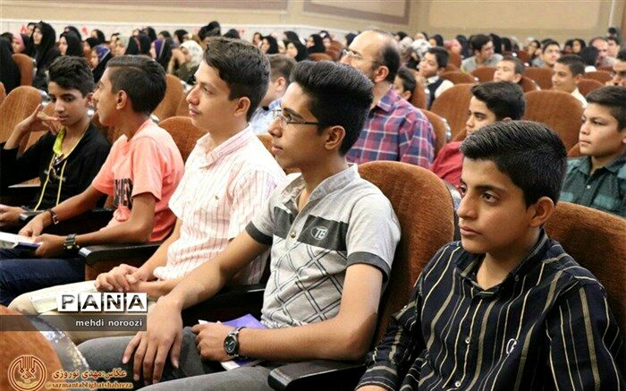 برگزاری کرسی آزاداندیشی گفتمان غدیر