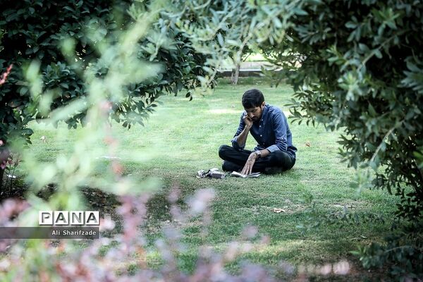 مراسم پرفیض «دعای عرفه» در دانشگاه تهران